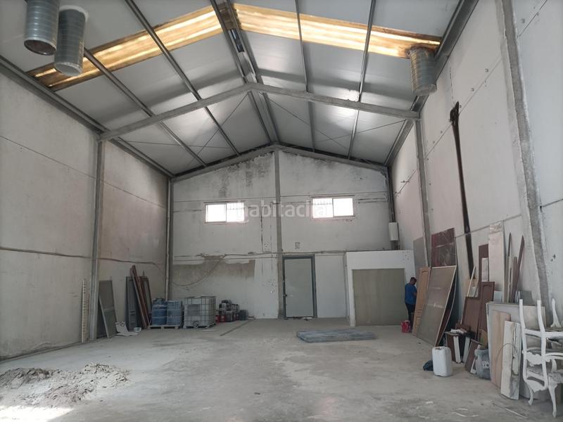 Foto ee6ff11a-f10f-44c9-b596-f4adfb99b50a. Nau industrial a Écija