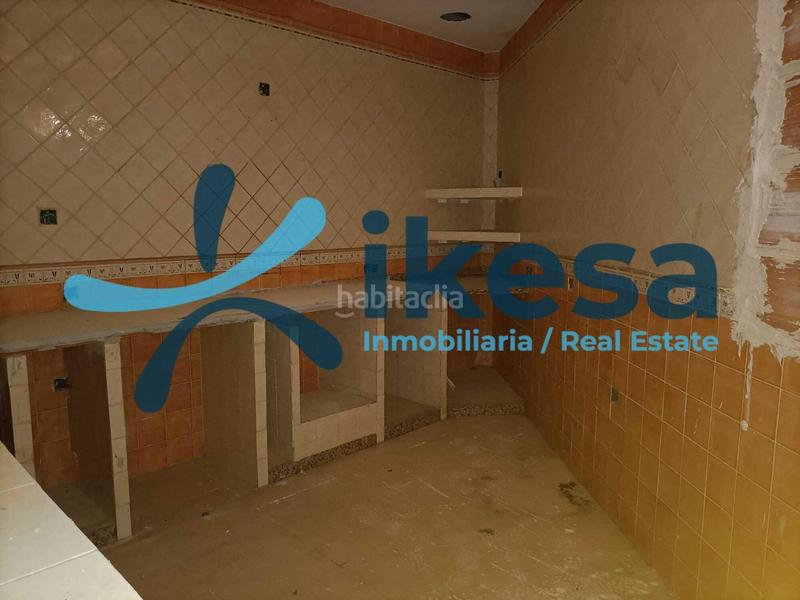 Foto 5d93d873-6688-4eff-8179-8d48ecab0747. Casa adossada a Guillena pueblo Guillena