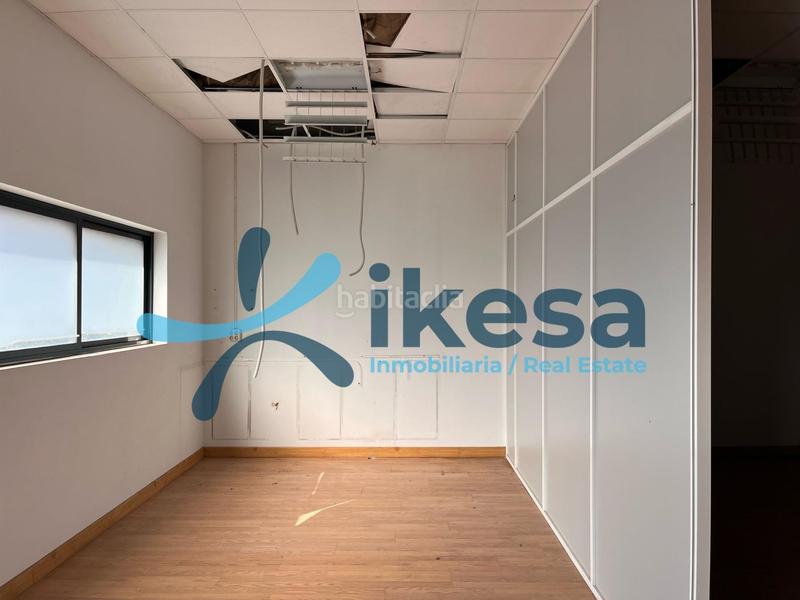 Foto 43ee0e10-cd7b-4500-9621-768dc8bbe06d. Nave industrial venta de nave en alcalá de guadaíra sevilla en Alcalá de Guadaira