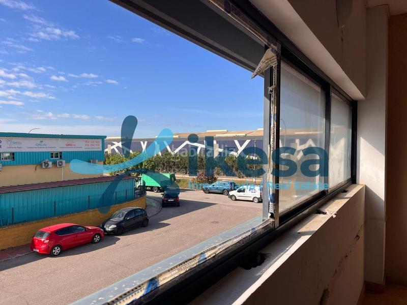 Foto e38516a8-edb4-4775-9727-81ace69d0c3f. Nave industrial venta de nave en alcalá de guadaíra sevilla en Alcalá de Guadaira