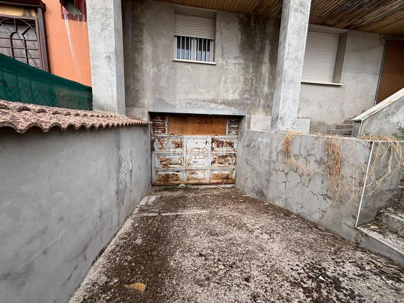 Foto a00abfd7-38b9-455f-84c6-589fe0752975. Casa a schiera con parcheggio in Valdeaveruelo