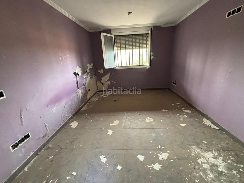 Foto f9ddd7f4-8f84-4818-9d53-8e5d7d983965. Casa a schiera con parcheggio in Valdeaveruelo