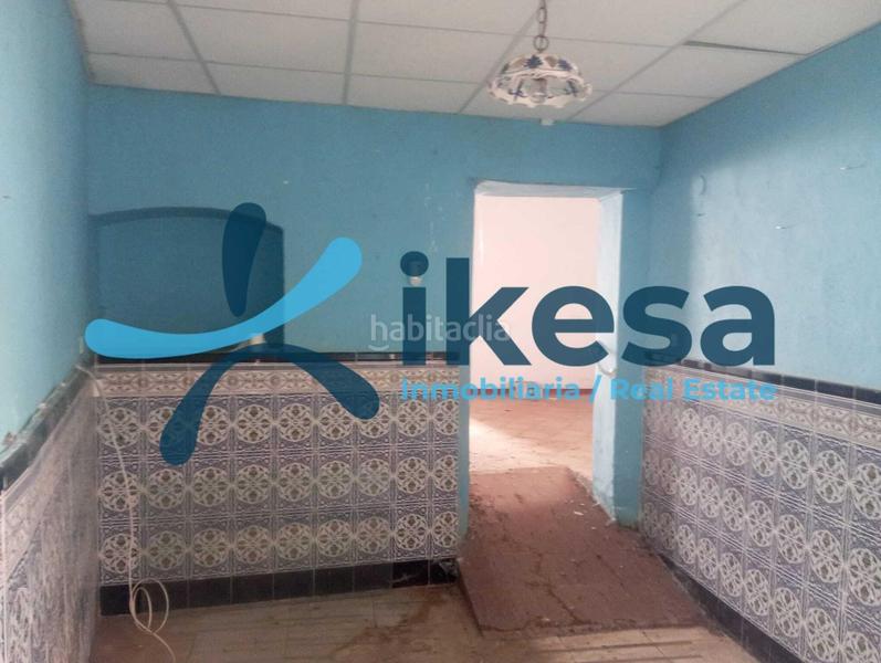 Foto 1c62587a-3915-4d87-bef0-949872575d3f. Casa adossada a Valverde de Llerena