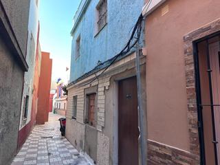 Chalet à La Atunara-Periáñez. Casa unifamiliar  tres dormitorios  la linea