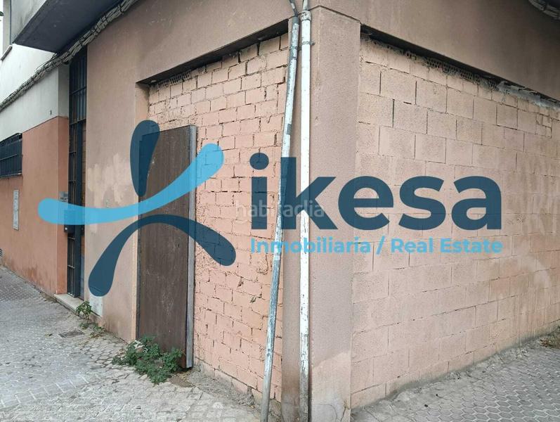 Foto 7bdb5c31-9529-45d5-b116-8d71e64018ab. Local comercial  en El Cerro del águila en Sevilla