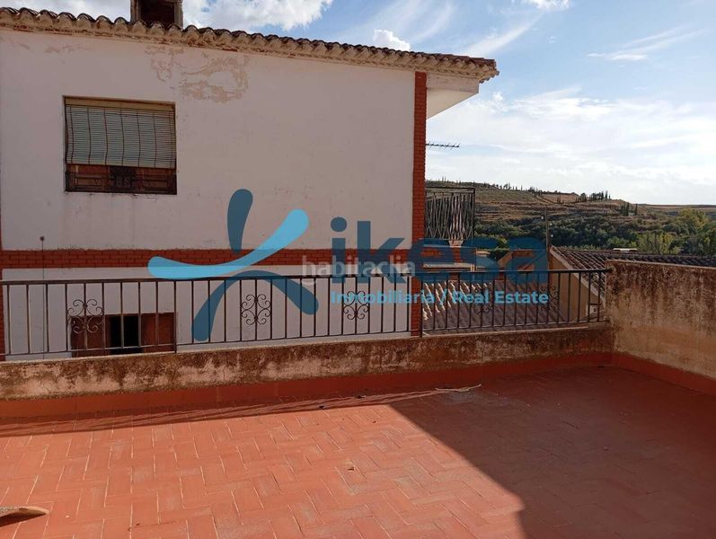 Foto 2a0e3e87-a257-4b9b-8473-79b1bd8655f3. Casa adossada a Cúllar