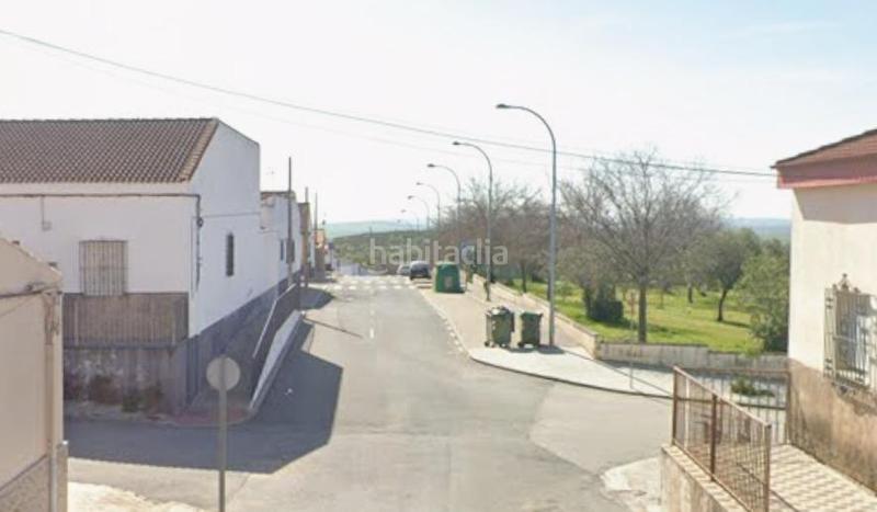 Foto 744b6f2b-5a01-49ba-85f8-5d06be1fe3db. Casa adossada a Aznalcóllar