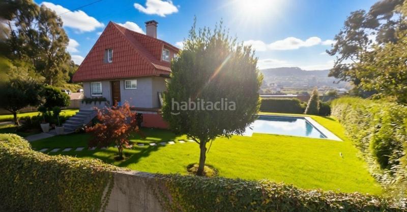 Foto ce169710-bfbd-43e6-b109-2abe0cd79459. Chalet avec chauffage parking piscine dans Bembrive Vigo