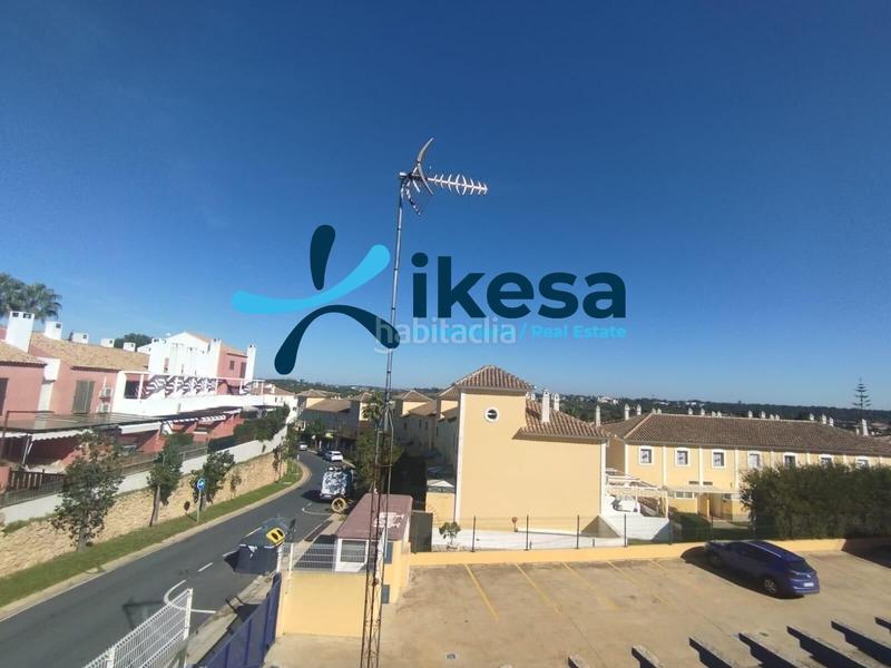 Foto 0c3f3568-0dcf-4ce9-a12b-00f8fee5aafa. Etagenwohnung mit parking pool in Islantilla golf Islantilla