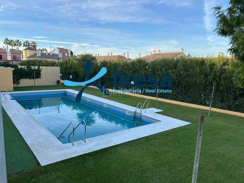 Foto 2a844dec-acb5-4635-8f1f-a304c977d426. Etagenwohnung mit parking pool in Islantilla golf Islantilla