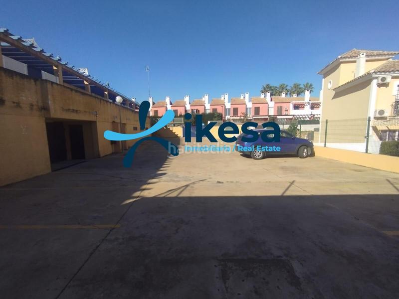 Foto 32956eb8-f910-4142-83a9-bcdda34da9e4. Etagenwohnung mit parking pool in Islantilla golf Islantilla