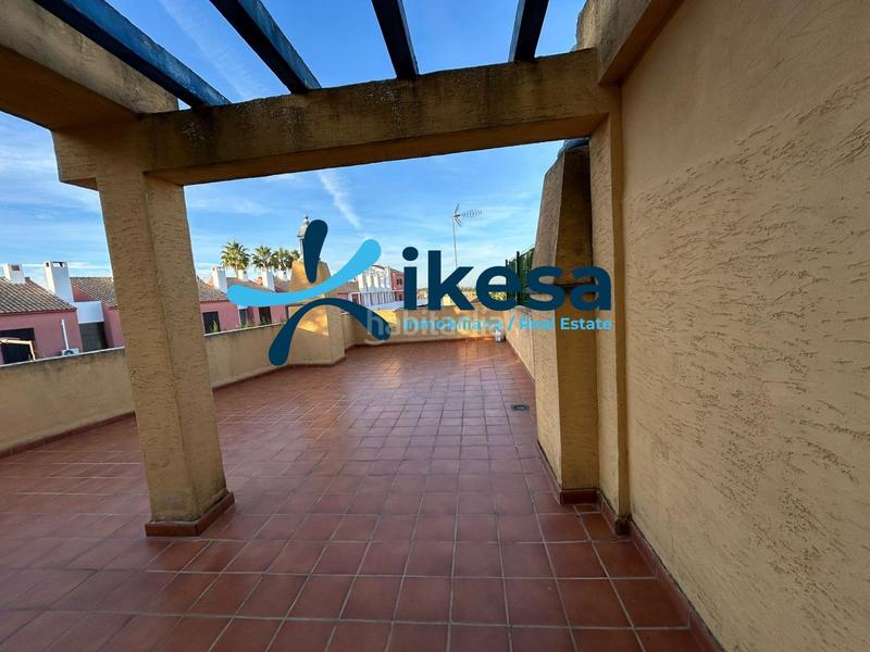 Foto c9630e64-cebb-4952-b35b-9f4de987fa34. Etagenwohnung mit parking pool in Islantilla golf Islantilla