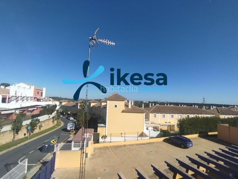 Foto f01e2536-9987-472b-8ea3-b6d01fc2182e. Etagenwohnung mit parking pool in Islantilla golf Islantilla