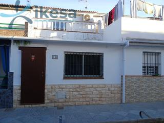 Maison jumelée à Punta Umbría. Venta de casa en punta umbría, huelva. venta en periodo de ofert