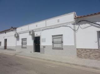 Maison à Medina de las Torres. Venta de adosado en medina de las torres, badajoz