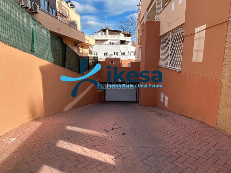 Foto 05c0c7cf-9956-48d8-9732-e6b05ad63a44. Parking coche venta de plaza de garaje , málaga. en Torremolinos