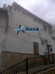 Maison à Ardales. Venta de casa unifamiliar en ardales, málaga.