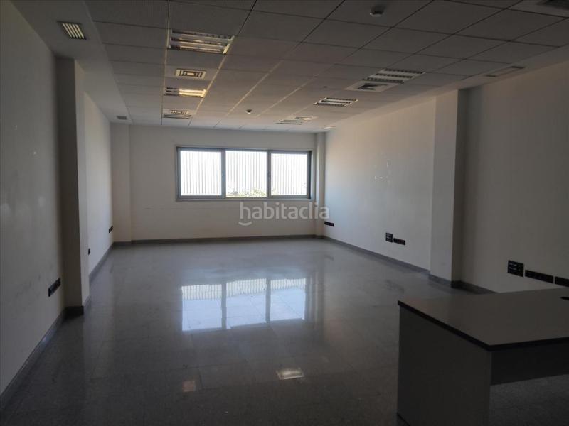 Foto 96f33b51-7ce7-4215-89e1-ecde4f7a05ab. Bureau dans El Plantinar - Avda. La Paz - El Juncal Sevilla