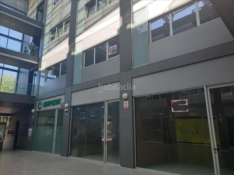 Foto 601ef29d-85d0-4c58-ab8a-d47d760716cb. Office space with parking in El Plantinar - Avda. La Paz - El Juncal Sevilla