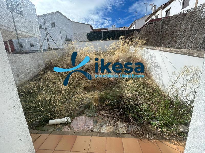 Foto 592744f5-32ce-42a6-a62f-f8b000bfe0ff. Casa adossada a Corteconcepción