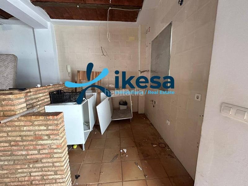 Foto 91b86a94-b0b9-49cd-b198-ea5f84f2a975. Casa adossada a Corteconcepción