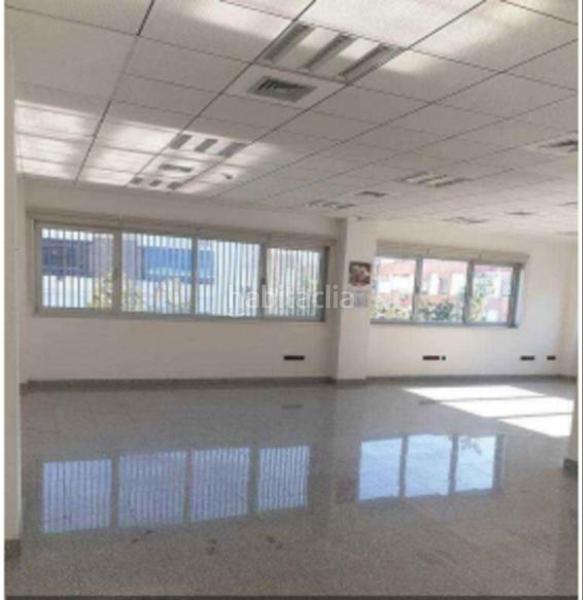 Foto 14ade0a4-80fa-42cf-ad91-32b0b0bec55d. Ufficio con parcheggio in El Plantinar - Avda. La Paz - El Juncal Sevilla