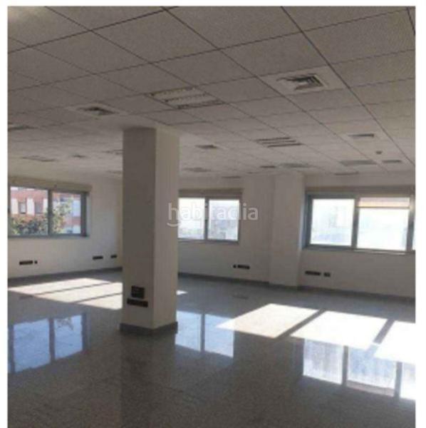 Foto 60ac83c8-35d3-4249-99ad-f3953c9f5dad. Ufficio con parcheggio in El Plantinar - Avda. La Paz - El Juncal Sevilla