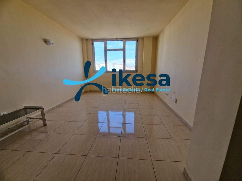 Foto bb4c9d32-d2f1-4982-80c2-9be8a7e3089c. Appartement avec parking dans Vecindario - El Doctoral - Cruce de Sardina Santa Lucía de Tirajana