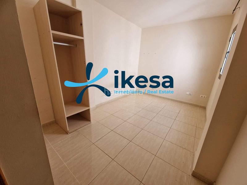 Foto d22b8f33-1593-455e-8570-d736bfddaa53. Appartement avec parking dans Vecindario - El Doctoral - Cruce de Sardina Santa Lucía de Tirajana