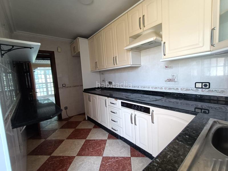 Foto fb0b15d9-fbc2-4466-9e7f-9b1753dad43e. Etagenwohnung in Parque Alcosa Sevilla