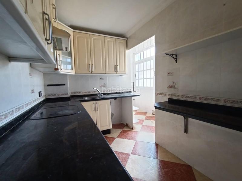 Foto fc5ee647-b078-4a49-a75f-1c58f6b7400c. Etagenwohnung in Parque Alcosa Sevilla