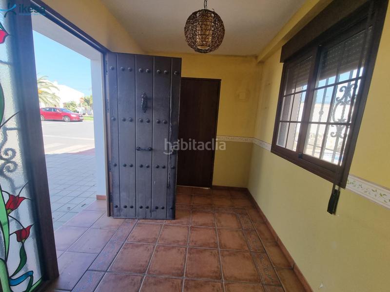 Foto 8ca73428-73a2-4ff0-9684-275bb7d45717. Casa adossada amb piscina a Los Tablones - La Garnatilla Motril