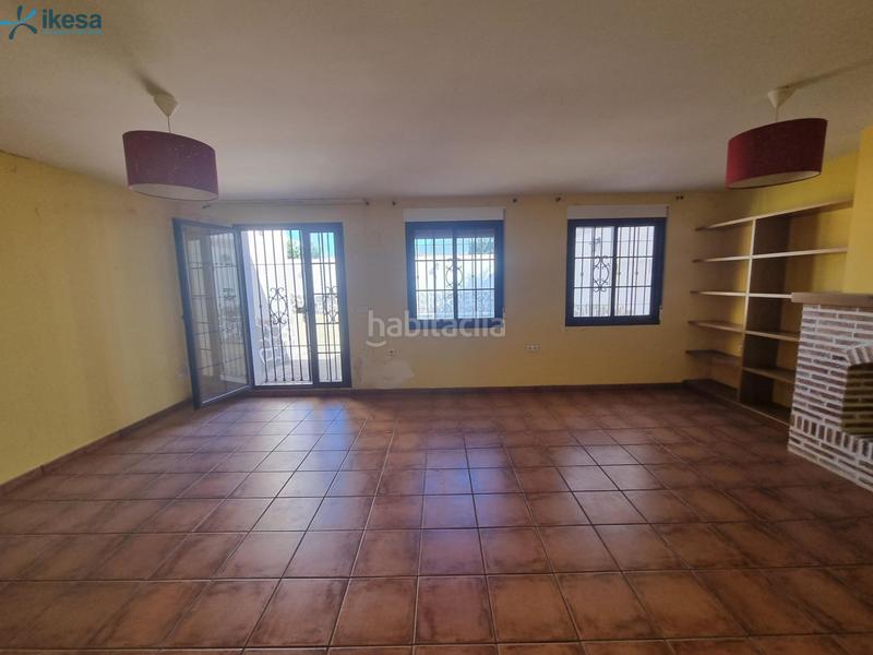 Foto 94cfd8e5-8a47-4865-b98e-4c3a877590f4. Casa adossada amb piscina a Los Tablones - La Garnatilla Motril