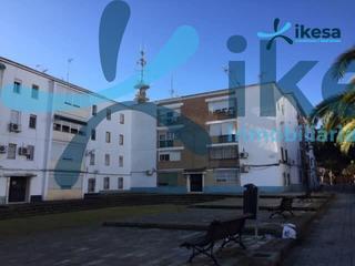 Etagenwohnung in Las Torres - Guadalupe. Venta de vivienda en huelva, zona pío xii. venta en período de o