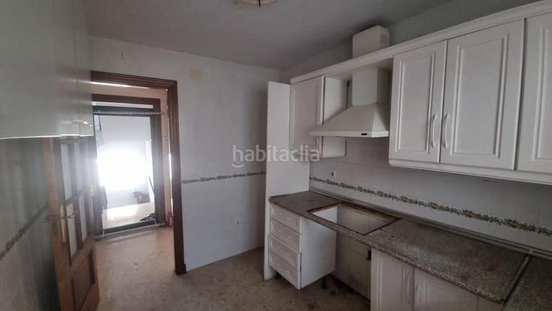 Foto 049b04f7-fad2-4bcc-b0d3-a5150184ef9d. Piso  3 habitaciones venta flash en Bajadilla - Fuente Nueva Algeciras