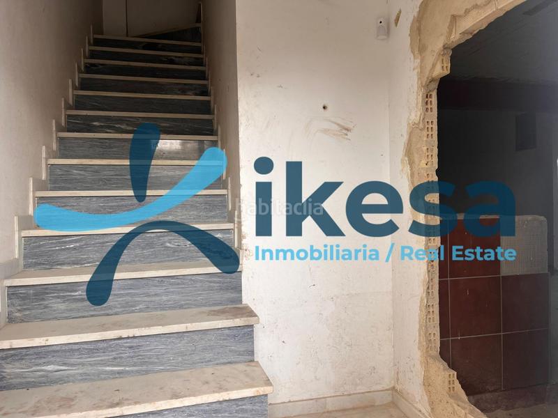 Foto 3f23a8cb-83ae-4614-9d28-2da8a3f7fe7f. Casa adossada a Morón de la Frontera