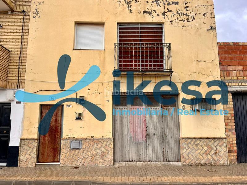 Foto b4d178b2-87a3-477c-9bb4-431b35d22204. Casa adossada a Morón de la Frontera