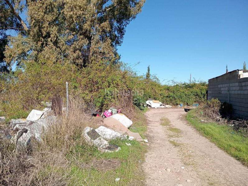 Foto 0a1b3038-70e1-4999-91d5-814229416d5c. Terreno residencial parcela en suelo no urbanizable 584,35 m2 entorno próximo a urbanización cabo forca en Algeciras