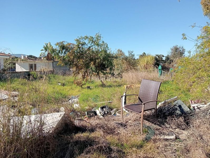Foto 7c0c7161-c06c-468a-b3a6-84bf833dc43c. Terreno residencial parcela en suelo no urbanizable 584,35 m2 entorno próximo a urbanización cabo forca en Algeciras
