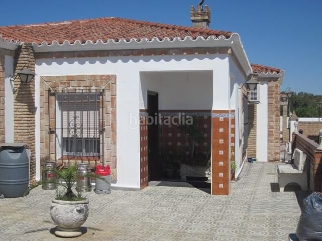 Foto 136665bd-7013-4144-8e3b-2d196b044701. Casa amb aparcament piscina a Cazalla de la Sierra
