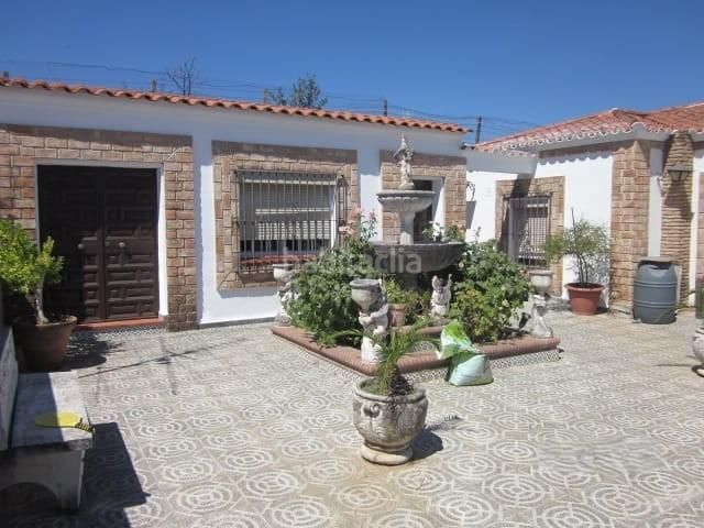 Foto 147598c3-860e-440f-9f5f-746e74e545ce. Casa amb aparcament piscina a Cazalla de la Sierra