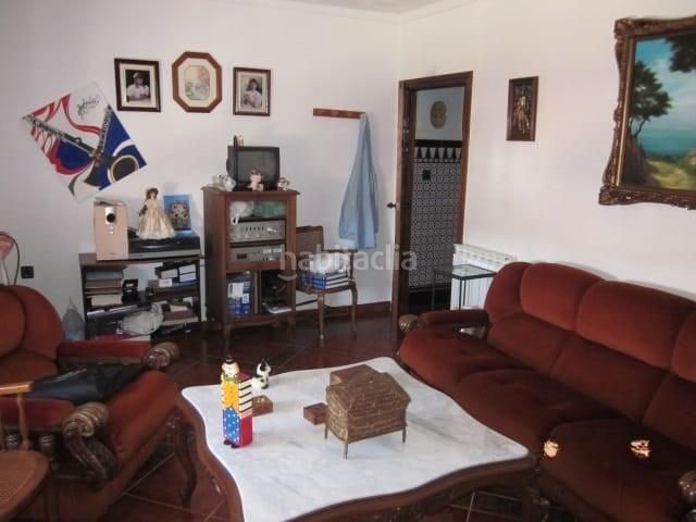 Foto 2ce03bad-13c2-4d4a-8428-74899c12f32c. Casa amb aparcament piscina a Cazalla de la Sierra