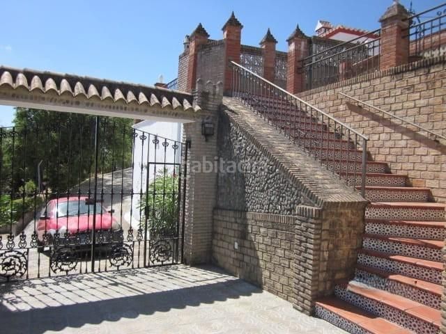 Foto 57f57839-2f90-42d4-8ef5-dc30ca78bd61. Casa amb aparcament piscina a Cazalla de la Sierra