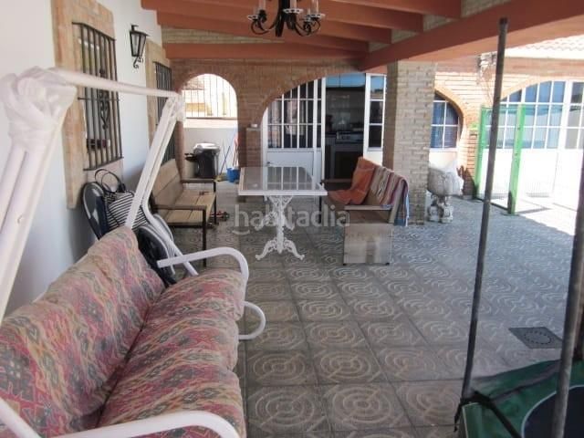 Foto df6026c7-8efb-4269-8585-a0de661ab151. Casa amb aparcament piscina a Cazalla de la Sierra
