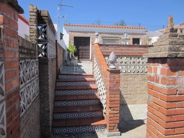 Foto e7861c25-0d6e-4e5a-8bde-10eb559708be. Casa amb aparcament piscina a Cazalla de la Sierra