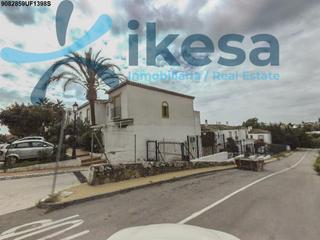 Casa adosada en Nueva Atalaya. Venta de casa adosada en estepona, málaga. activo inmobiliario s