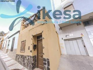 Casa en Olletas - Sierra Blanquilla. Venta de casa en málaga. activo inmobiliario sin posesión.