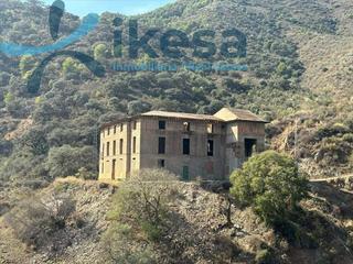 Casa a Centro Histórico. Obra parada