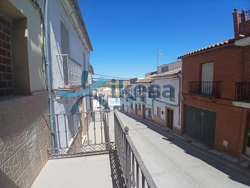 Foto 24541813-537f-49a4-bbd3-b8e647491abb. Casa a Cuevas Bajas