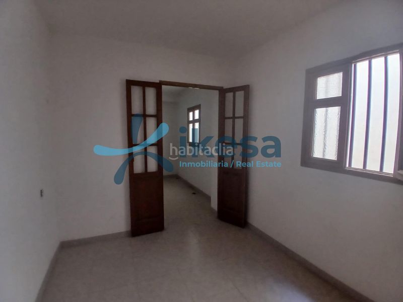 Foto af54100f-d703-4ab1-91ee-84b262016276. Casa a Cuevas Bajas